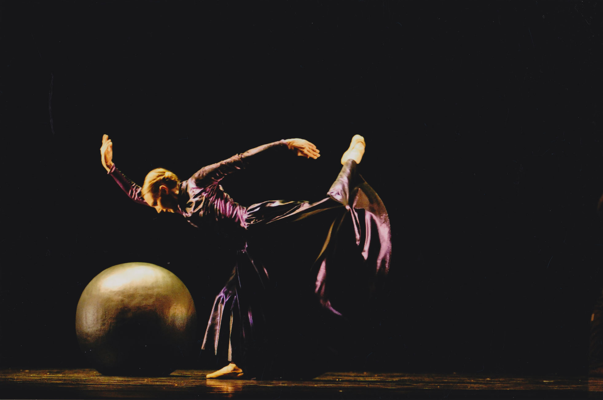 MiaJohansson_MatsEk_Carmen_Hannover2005(c)BettinaStoeß Mia Johansson